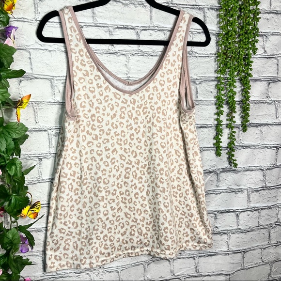 ]🌼3/$30🌼Nicole Miller New York Leopard Printed Super Soft Swing Tank Size Med. - Picture 4 of 15